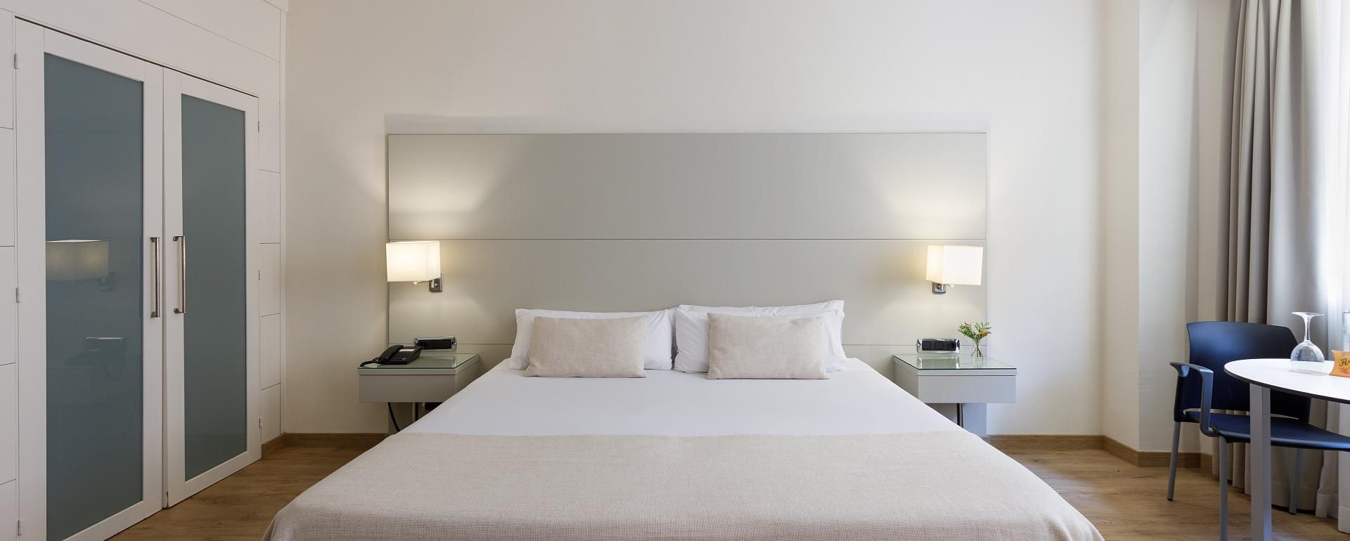 Aparthotel Mariano Cubi